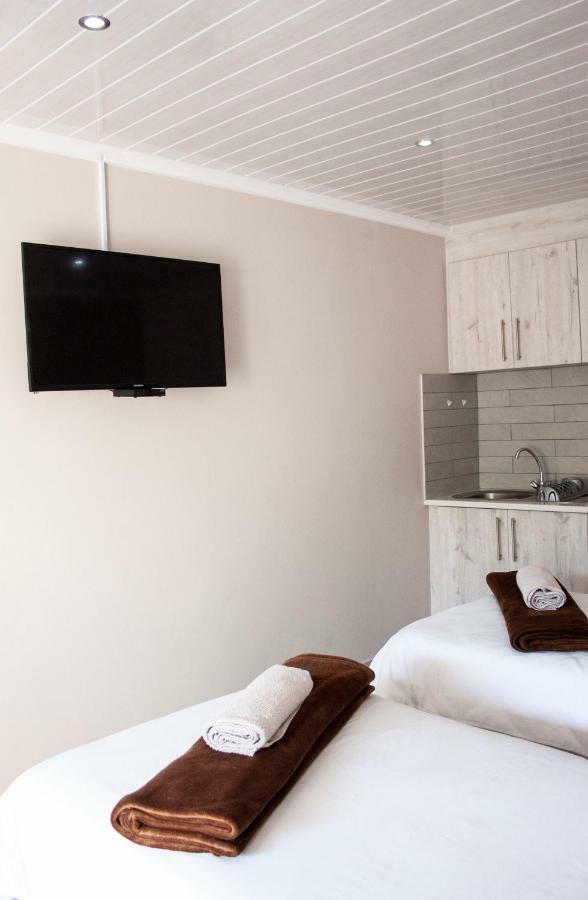 Kelzane Self-Catering Hotell Gonubie Eksteriør bilde